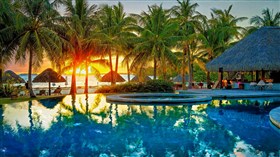Pool Bar