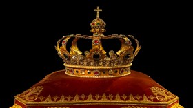 Gold Crown 4K