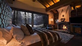 Snowy_Cozy_Bedroom