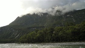 New Zealand_River_2
